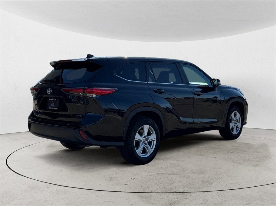 2023 Toyota Highlander — detail view
