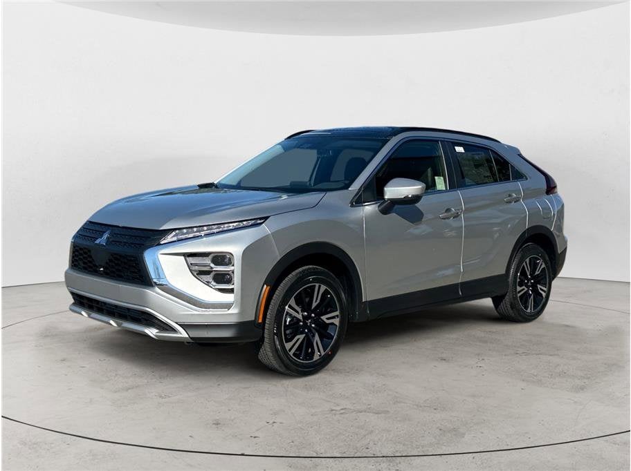 2026 Mitsubishi Eclipse Cross SE Sport Utility 4D in Alloy Silver Metallic — front three-quarter view
