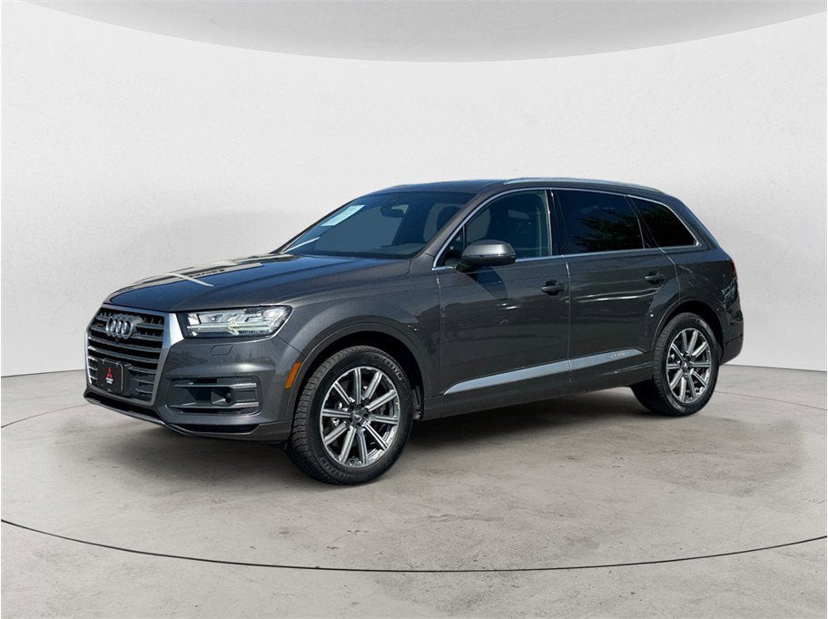 2018 Audi Q7 Premium Plus in Gray — front three-quarter view